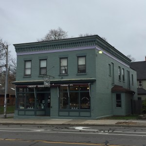 22862103237_b3b13bdc8b_z